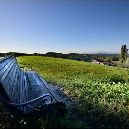 Apartment Adlerhorst - Schwalbenhof Farm Haselbach